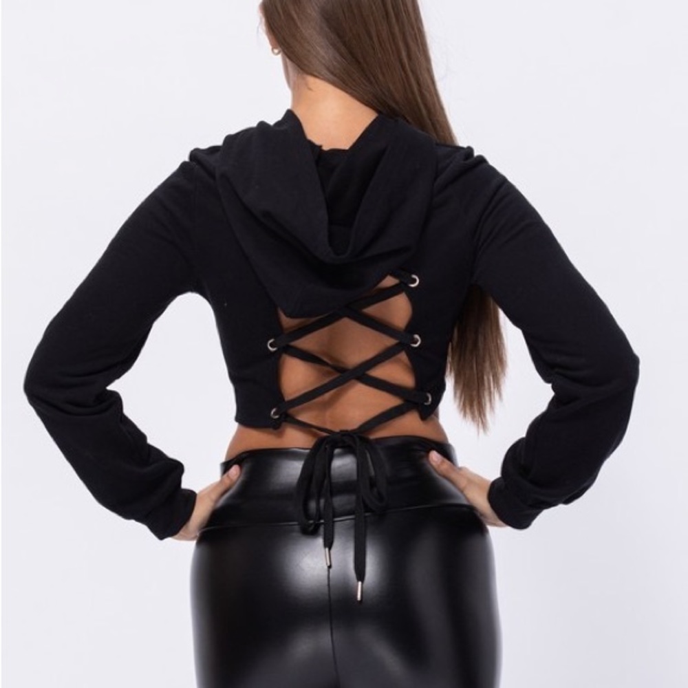 Cropped Laced back hoodie